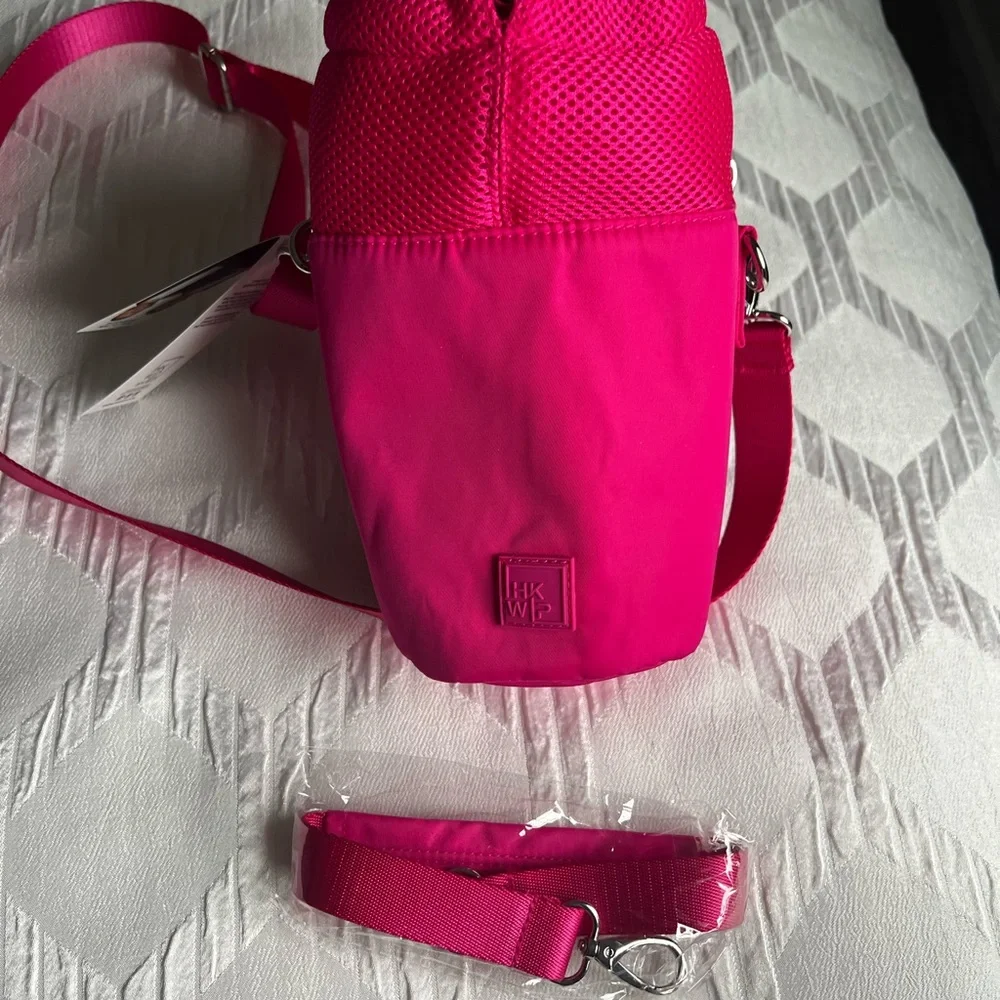 IHKWIP Take a Sip Insulated Water Bottle Caddy Crossbody -color: ruby berry. NWT - Picture 14 of 14